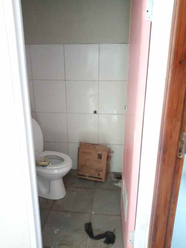 dijual rumah jl raya citayam