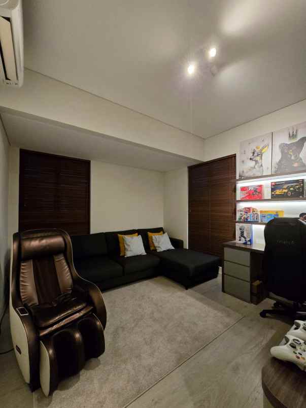 dijual rumah jl raya jakarta garden