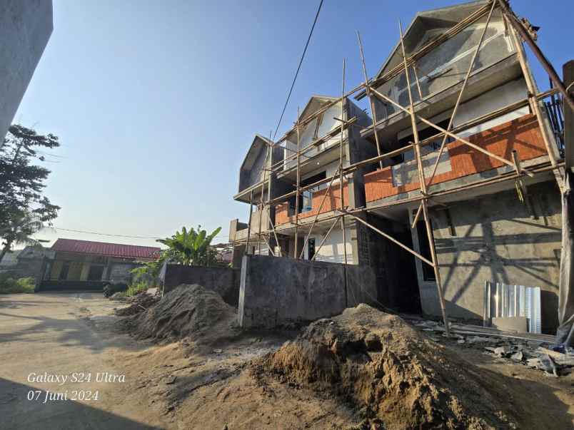 dijual rumah jl raya jatimulya depok