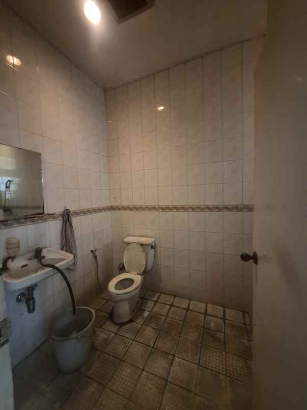 dijual rumah jl raya komplek al duren