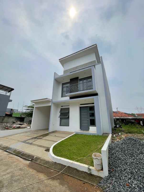 dijual rumah jl raya pagedangan