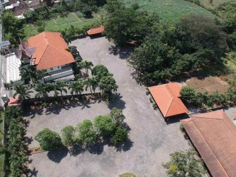 dijual rumah jl raya purwodadi