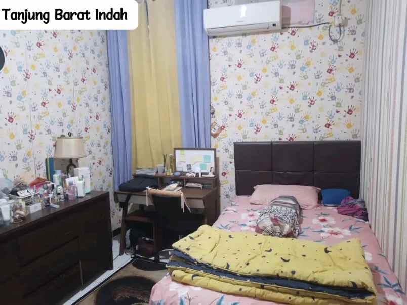 dijual rumah jl raya tanjung barat