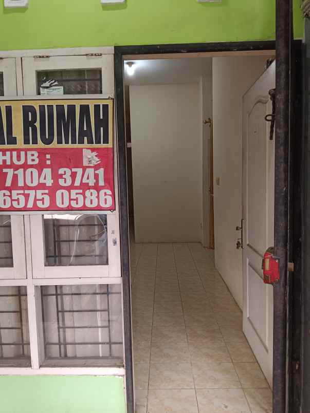 dijual rumah jl sersan anwar bay