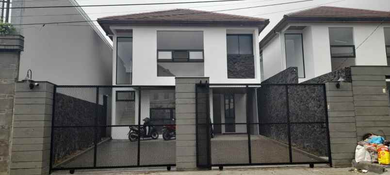 dijual rumah jl setiabudi