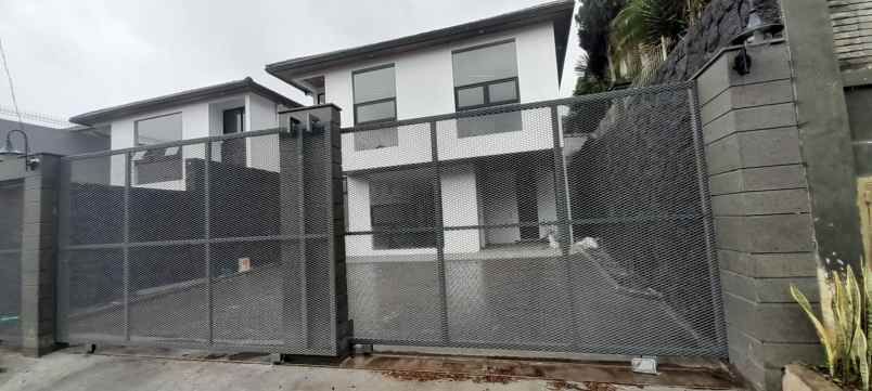 dijual rumah jl setiabudi