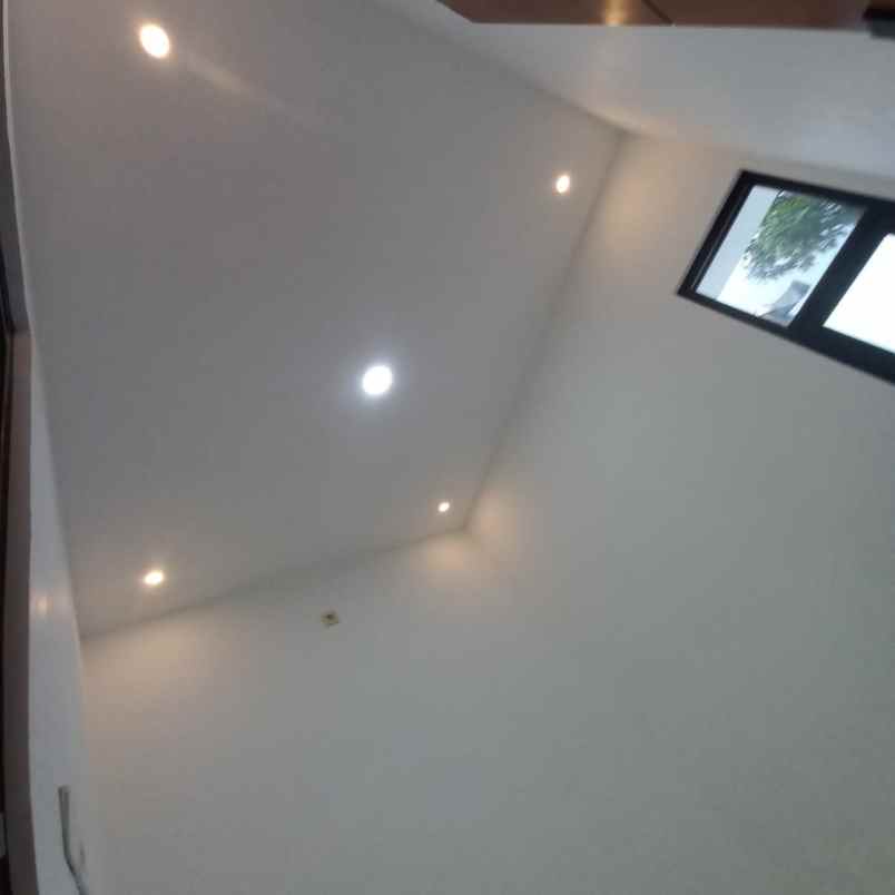 dijual rumah jl sindangsari antapani