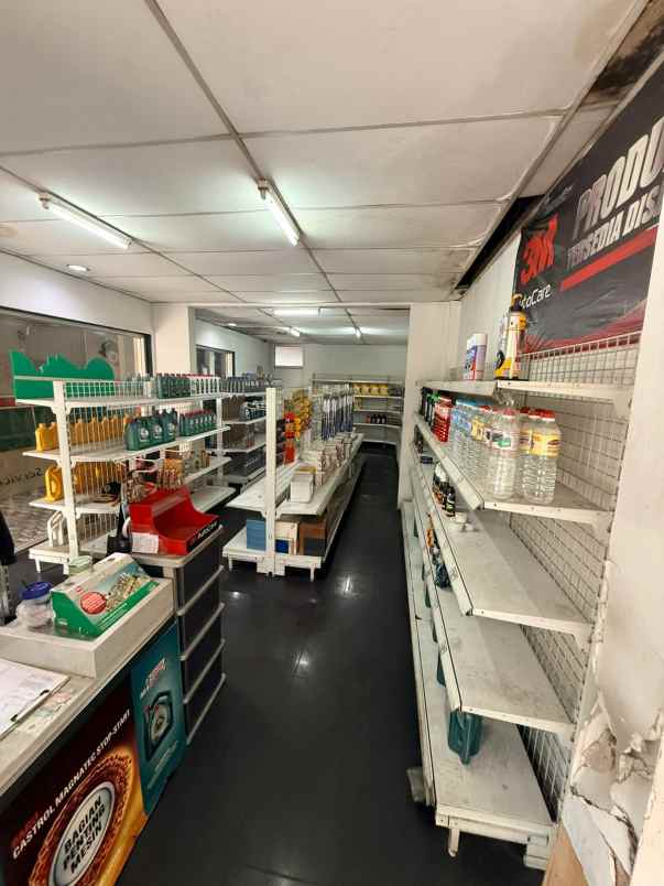 dijual rumah jl surapati