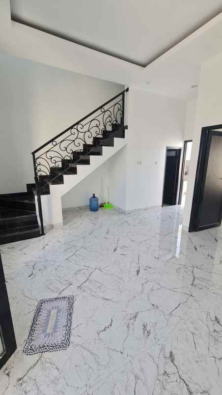 dijual rumah jl tamangapa raya