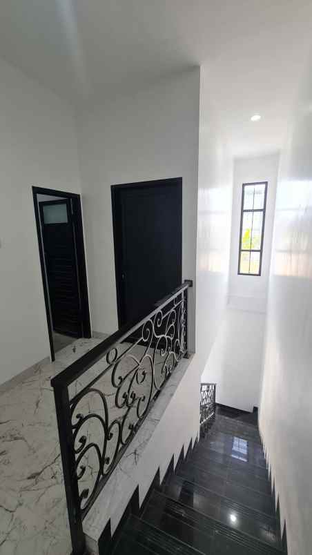 dijual rumah jl tamangapa raya