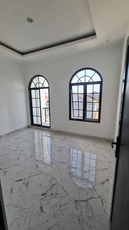 dijual rumah jl tamangapa raya