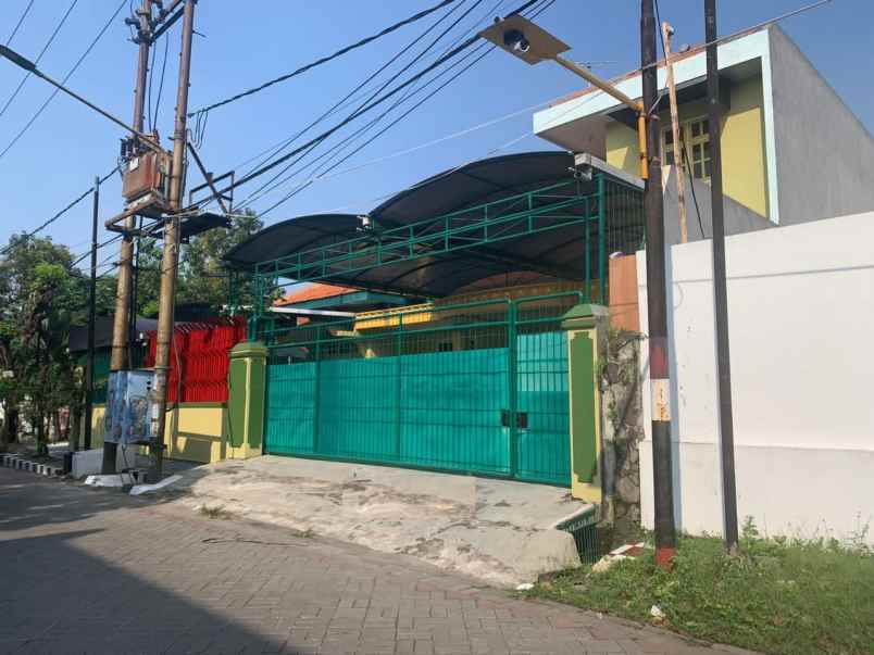 dijual rumah jl tenggilis timur kec