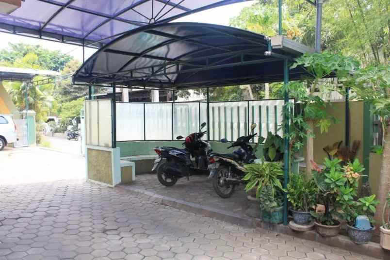 dijual rumah jl tenggilis timur kec