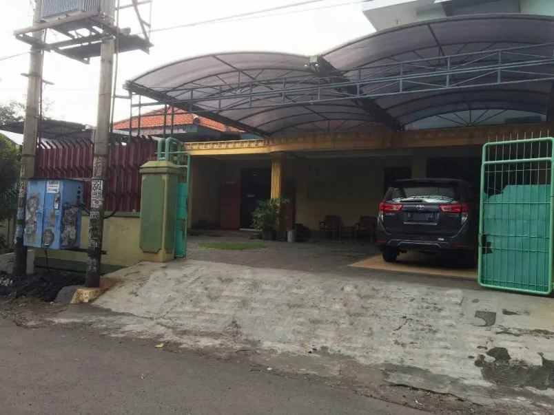 dijual rumah jl tenggilis timur kec