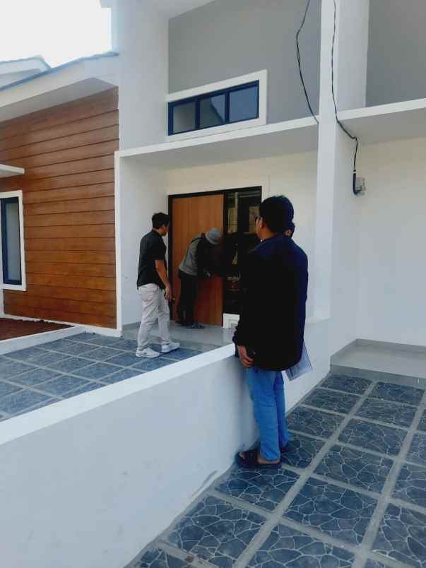 dijual rumah jl terusan bengle majalaya