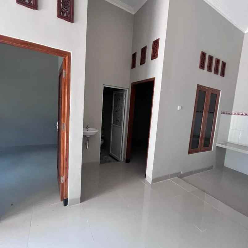 dijual rumah jl wates km 8 jogja