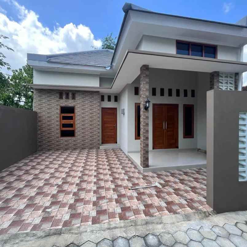 dijual rumah jl wates km 8 jogja