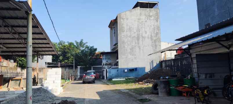 dijual rumah jl wibawa mukti ii