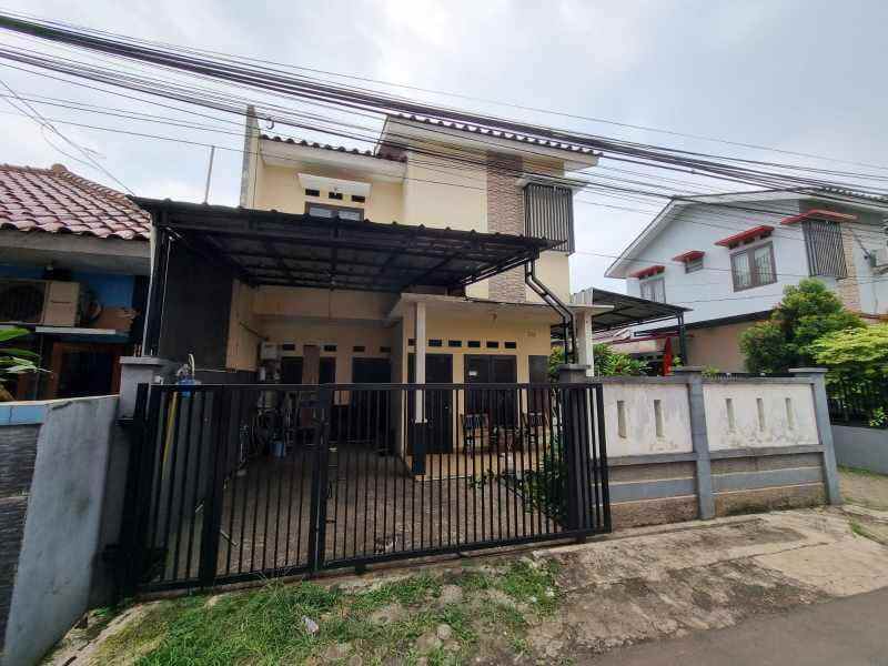 dijual rumah jln raya kukusan depok