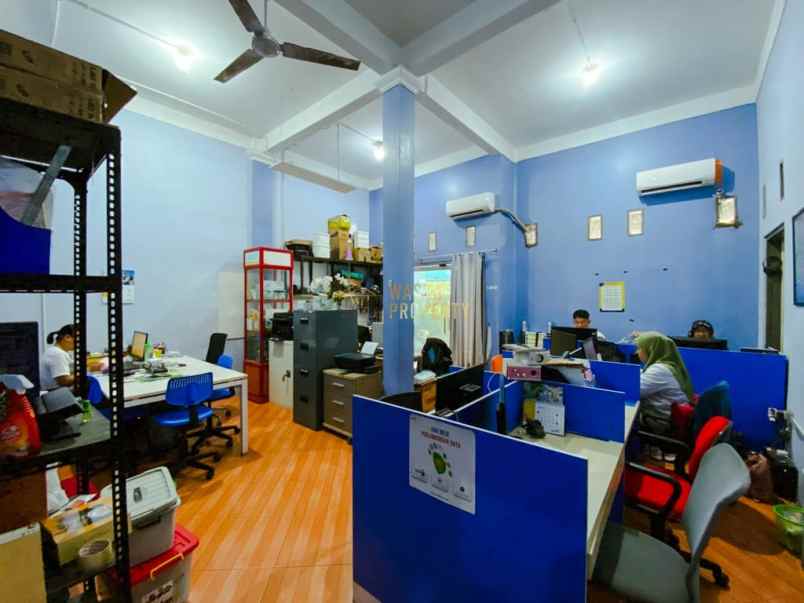 dijual rumah kantor fully furnish di seturan