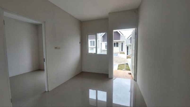 dijual rumah karangploso