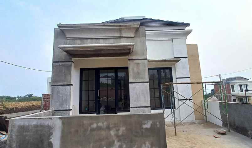 dijual rumah karangploso