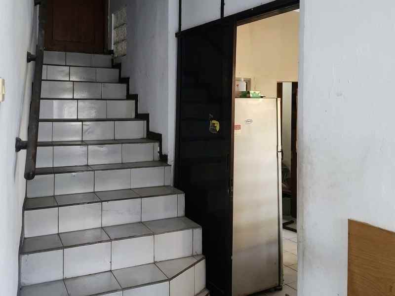 dijual rumah karet tengsin