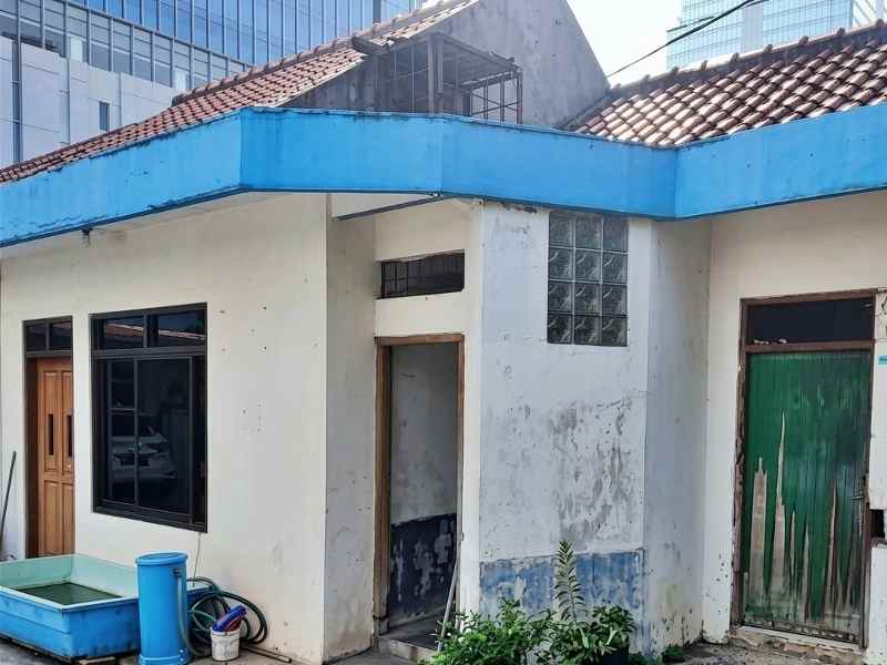 dijual rumah karet tengsin