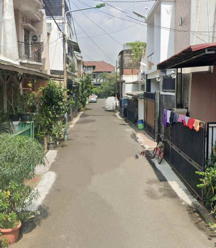 dijual rumah kayu putih rawamangun pulo