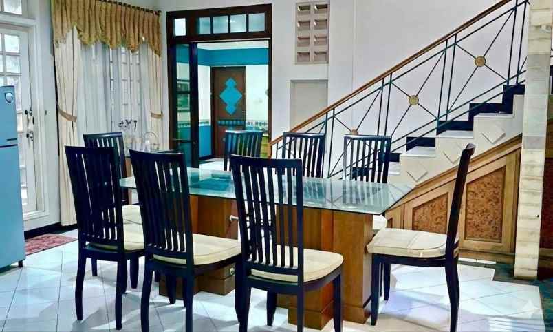 dijual rumah kebon jeruk