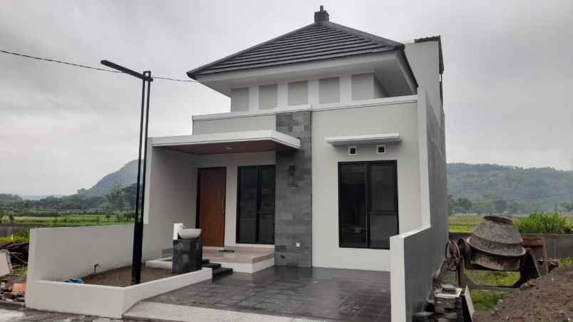 dijual rumah kebondalem kidul prambanan