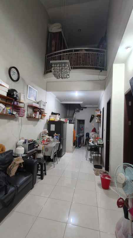 dijual rumah kelapa cengkir kelapa gading