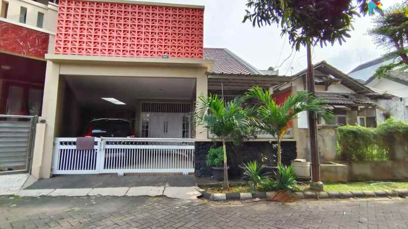 dijual rumah kemang pratama bekasi selatan