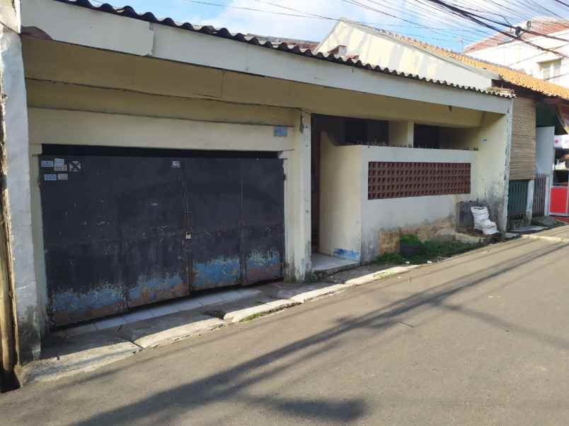 dijual rumah kemanggisan