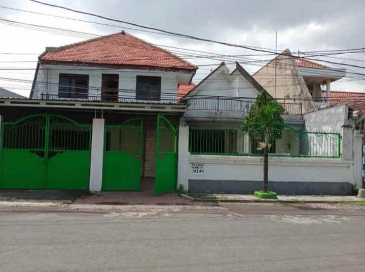 dijual rumah ketintang