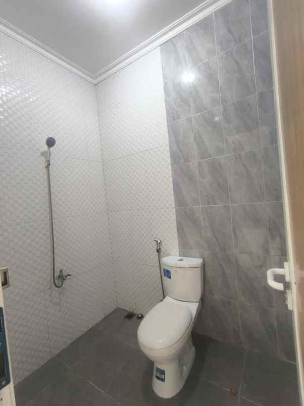 dijual rumah ketintang madya surabaya new