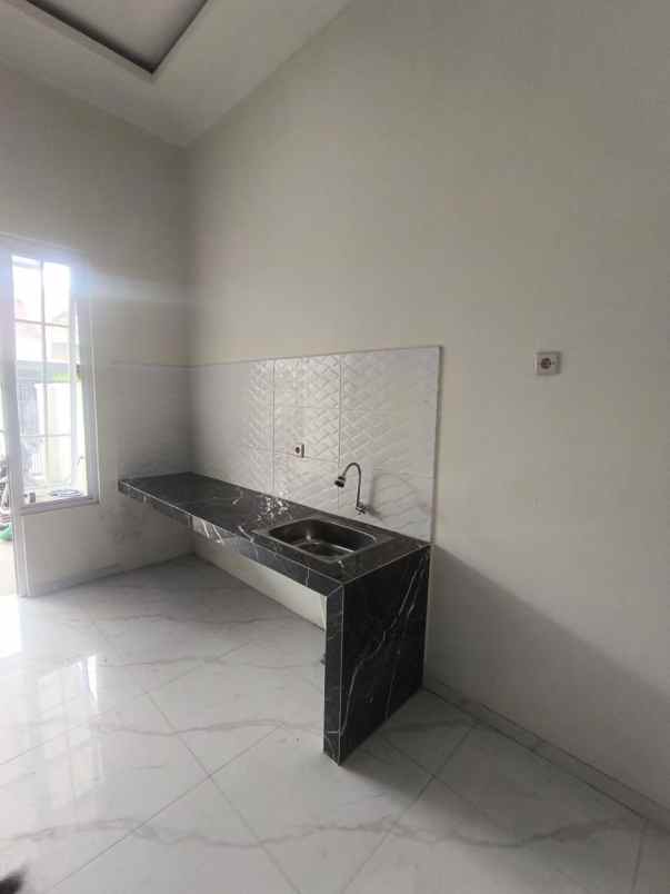 dijual rumah ketintang madya surabaya new