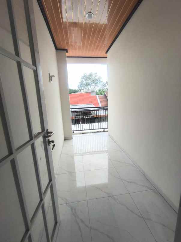 dijual rumah ketintang madya surabaya new