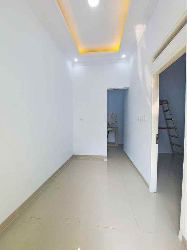 dijual rumah klender