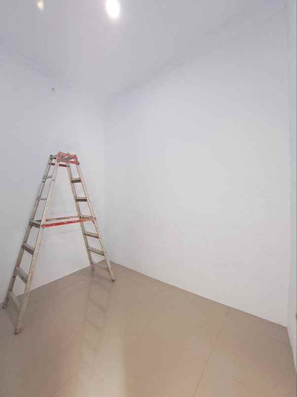 dijual rumah klender