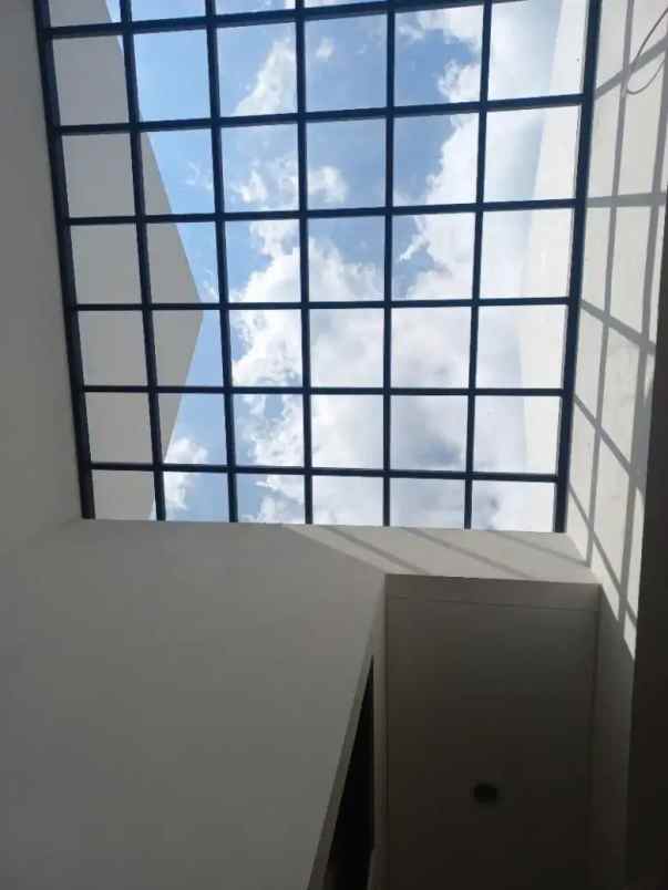 dijual rumah komplek adipura cluster