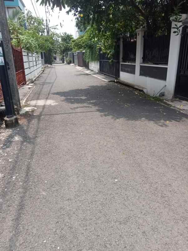 dijual rumah komplek al duren sawit