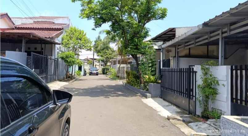 dijual rumah komplek budi agung kel