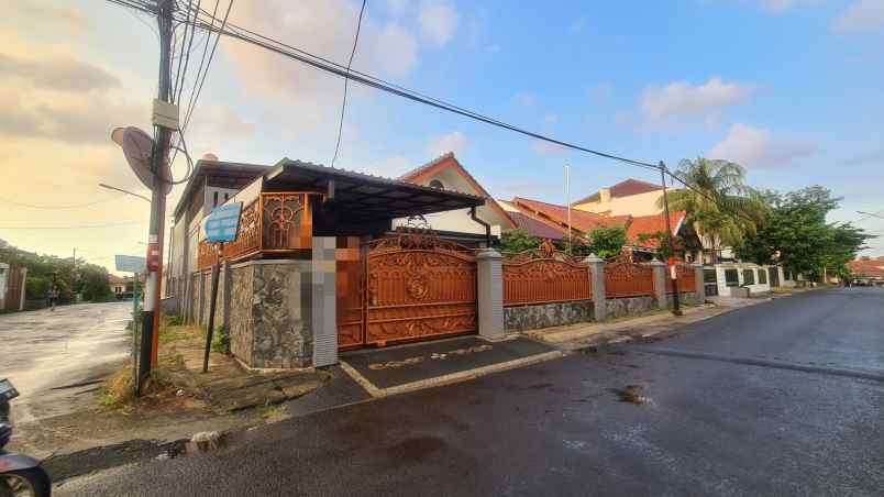 dijual rumah komplek cipinang melayu