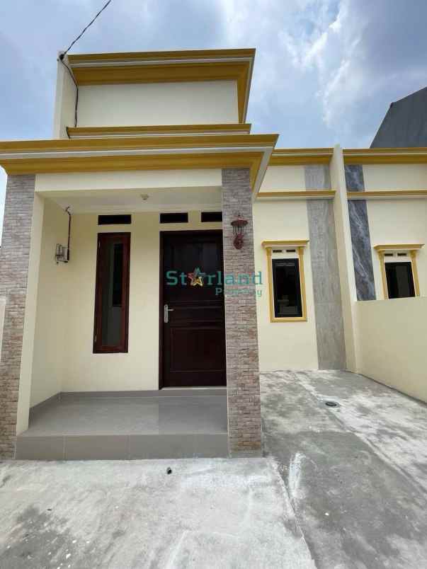 dijual rumah komplek deplu