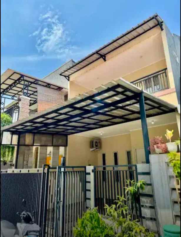 dijual rumah komplek modern hill pondok