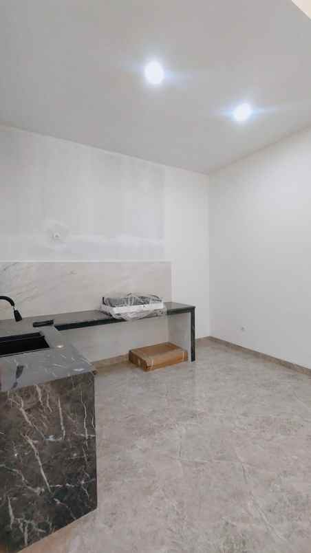 dijual rumah komplek nusa loka bsd