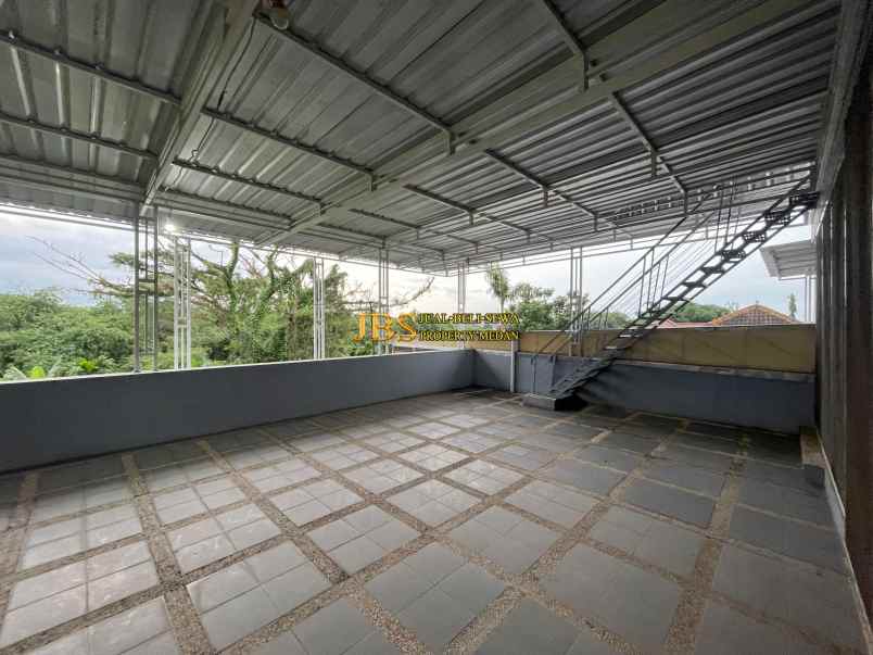 dijual rumah komplek royal sumatera