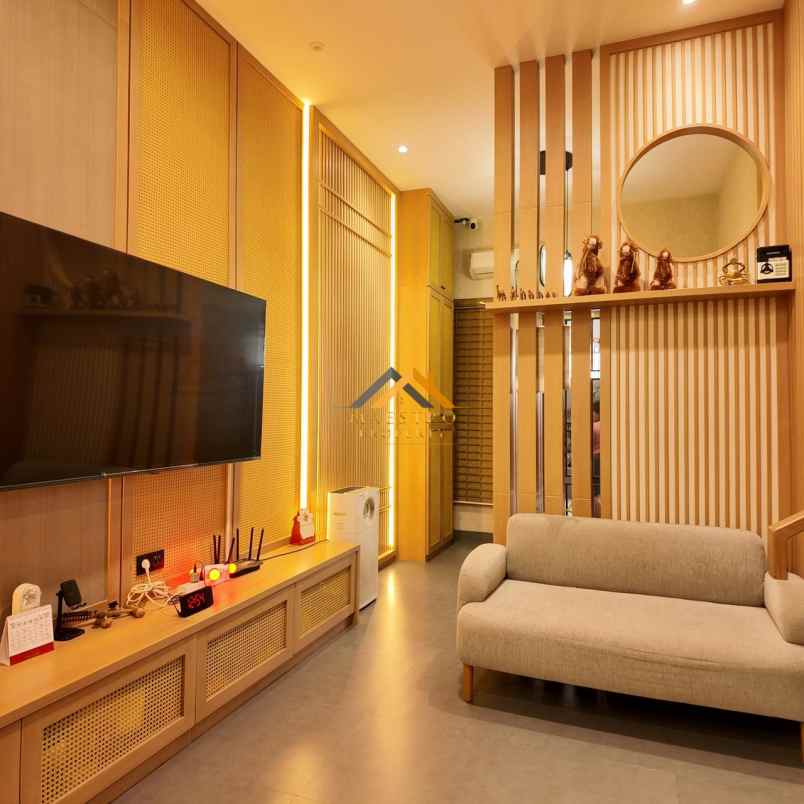 dijual rumah komplek rukun mas jl setia