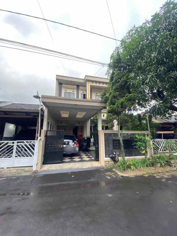 dijual rumah kota bandung jl kembar mas